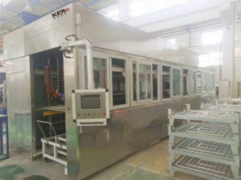 超聲波清洗機(jī)震板的使用安裝有何優(yōu)點(diǎn)？